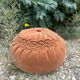 Coussin pouf en velours 1960