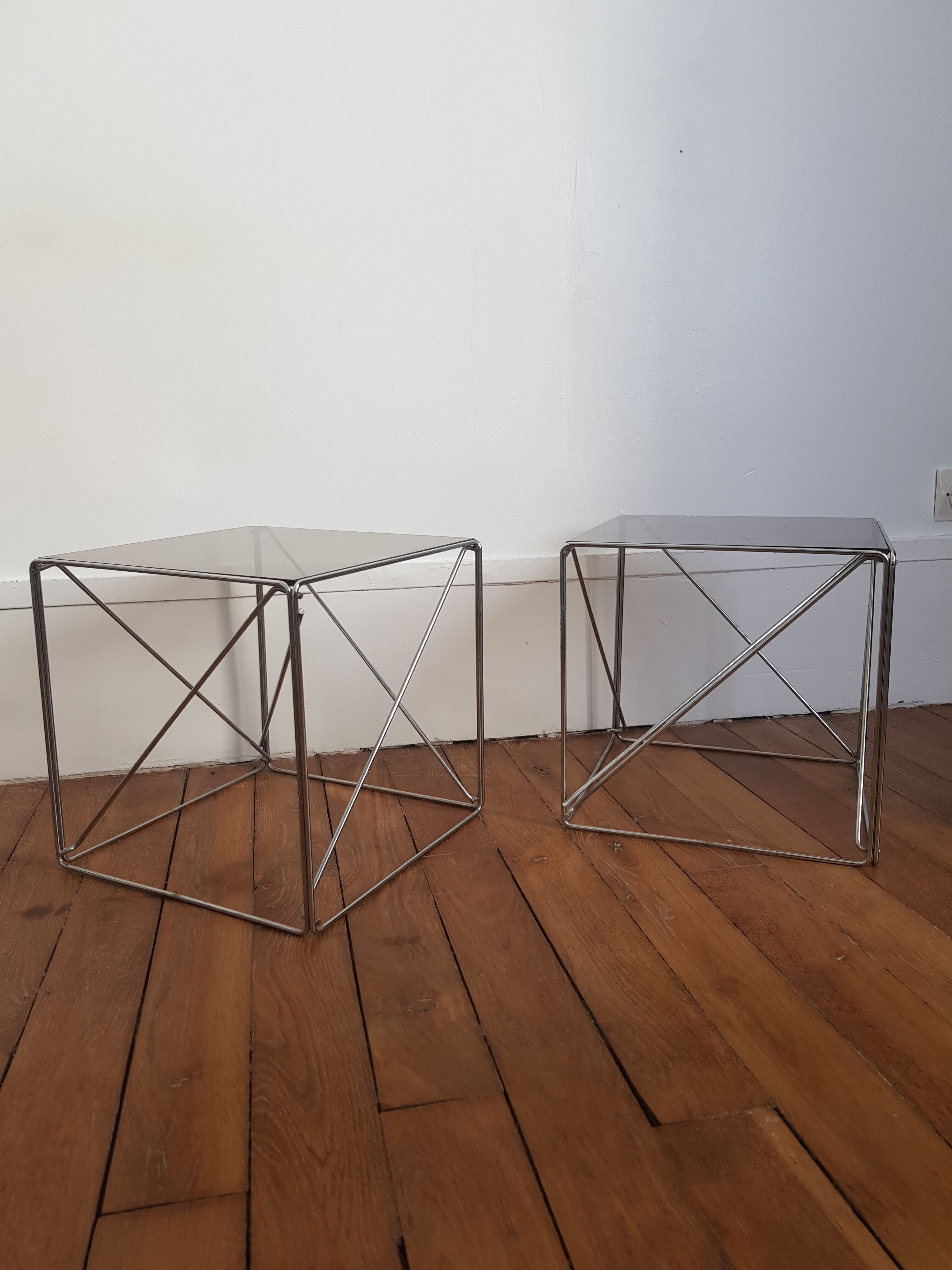 Model iscocèle coffee tables by Max Sauze