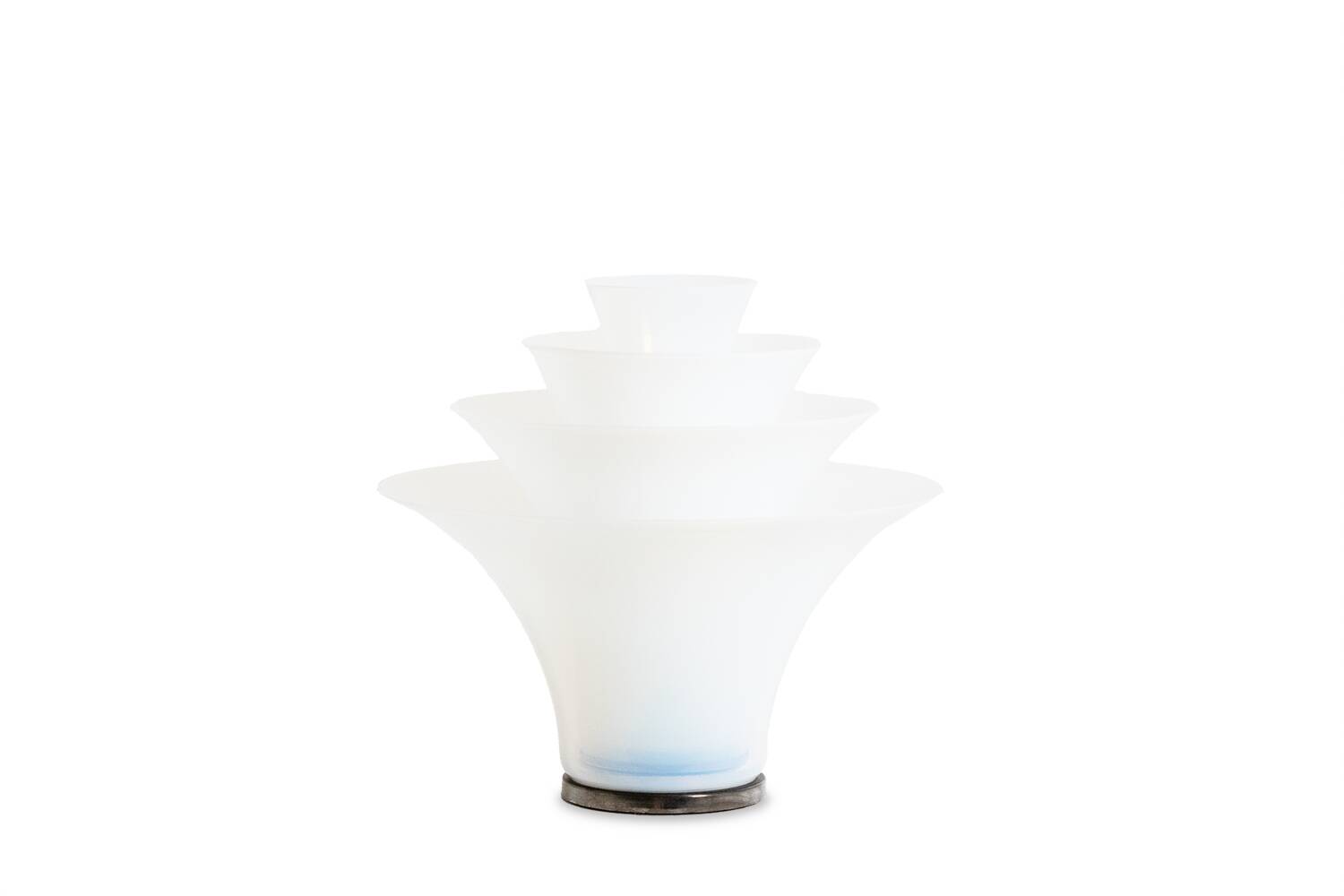 "Petal" lamp in opalescent white and bluish glass. 21st century.