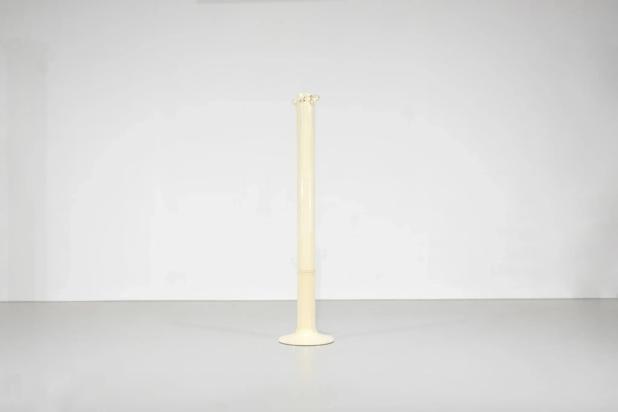 Coat rack "Planta" designed by Giancarlo Piretti for Anonima Castelli.