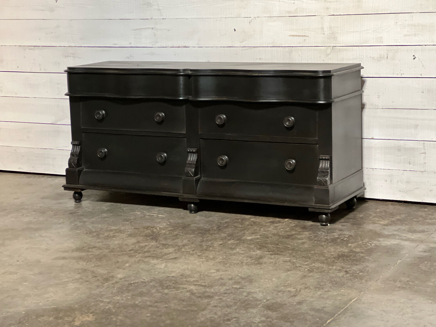Old chest of drawers