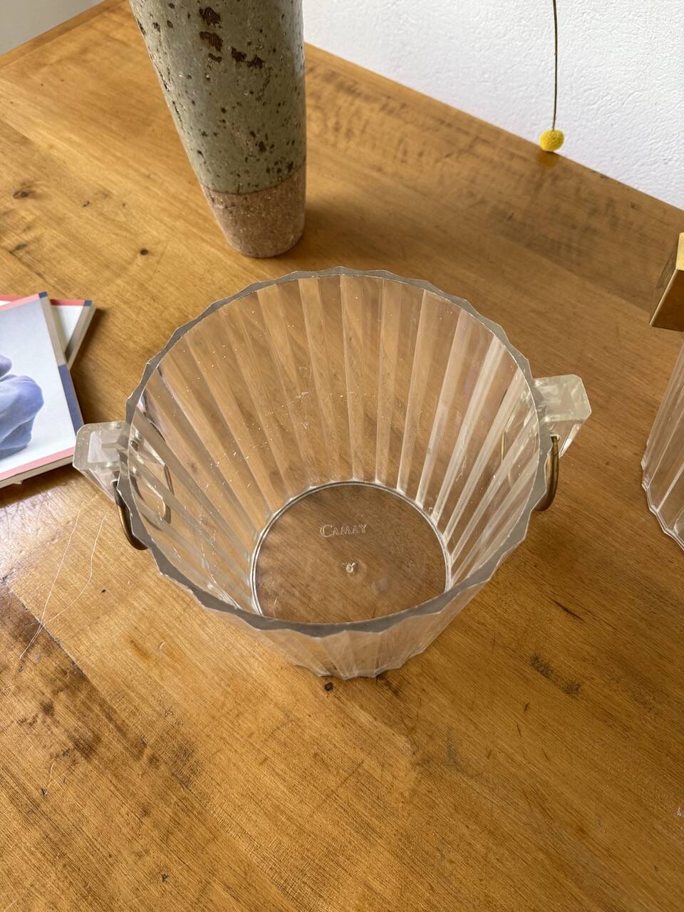 3 seaux à champagne en plexiglas transparent et doré, 1970