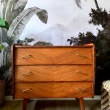 Chest of drawer compass feet