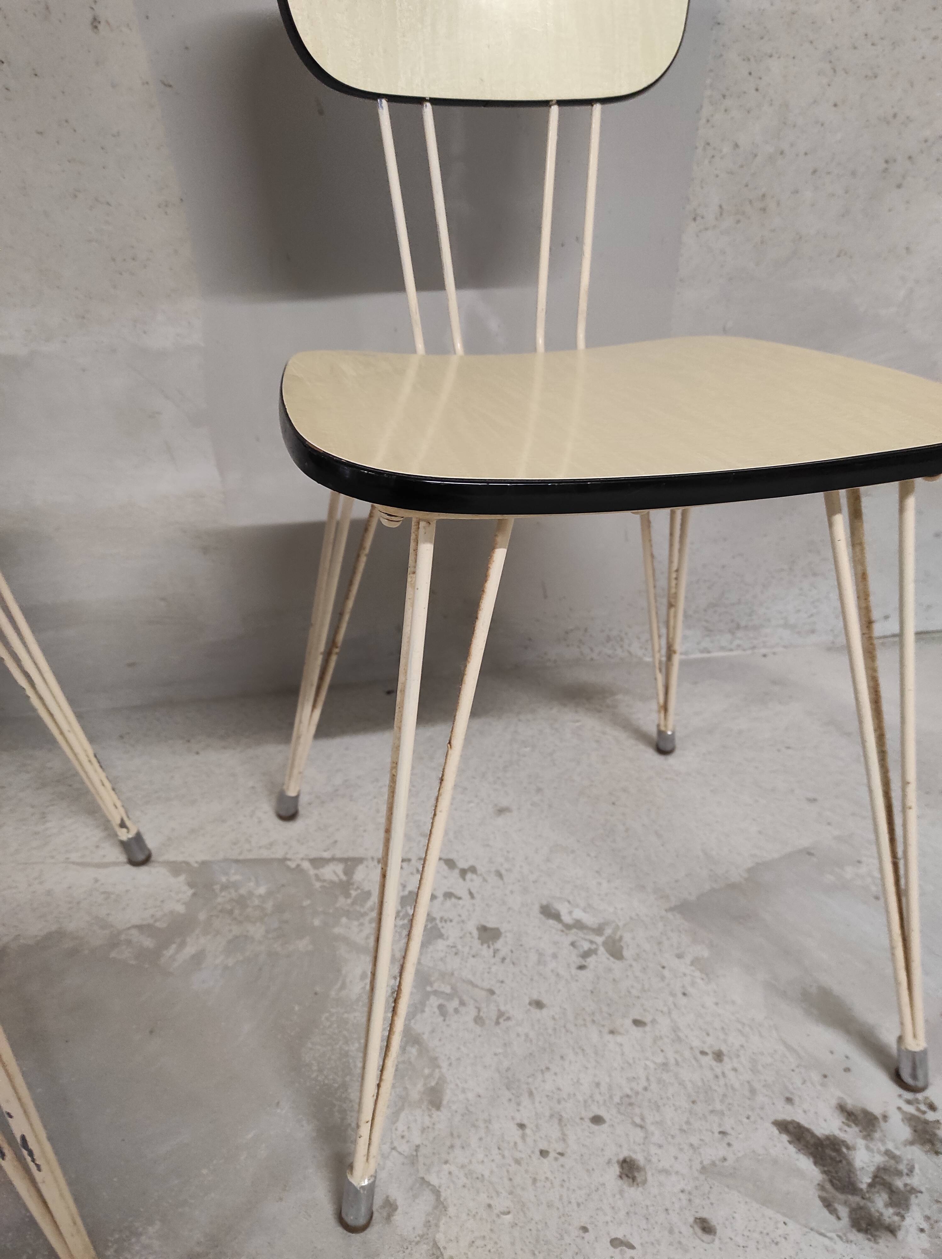 Chairs in formica feet Eiffel