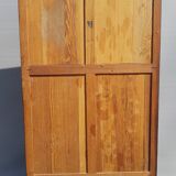 Showcase at the end of the 19th century