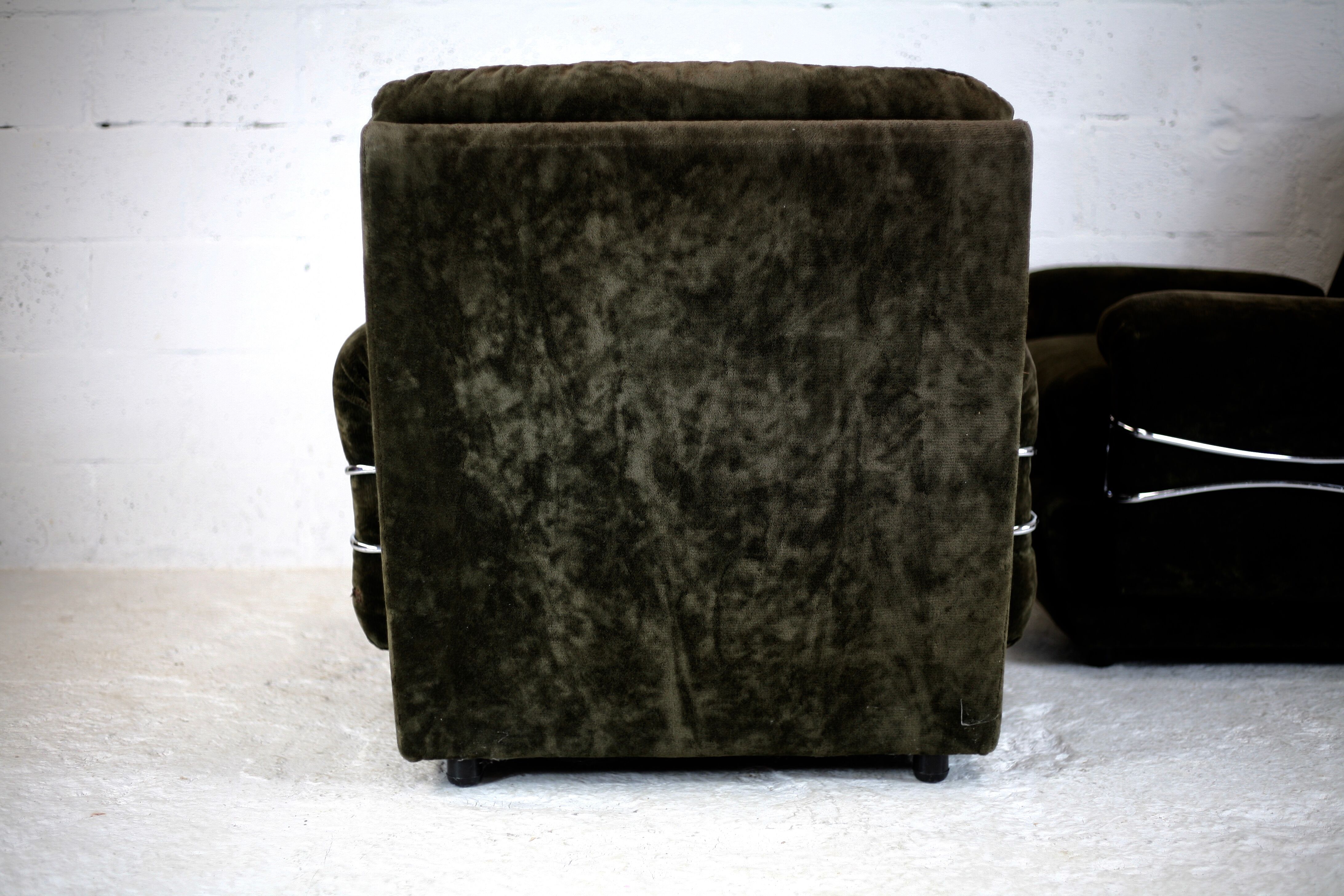 Pair of armchairs "Space Age", brown velvet and steel, France, circa 1970.