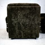 Pair of armchairs "Space Age", brown velvet and steel, France, circa 1970.