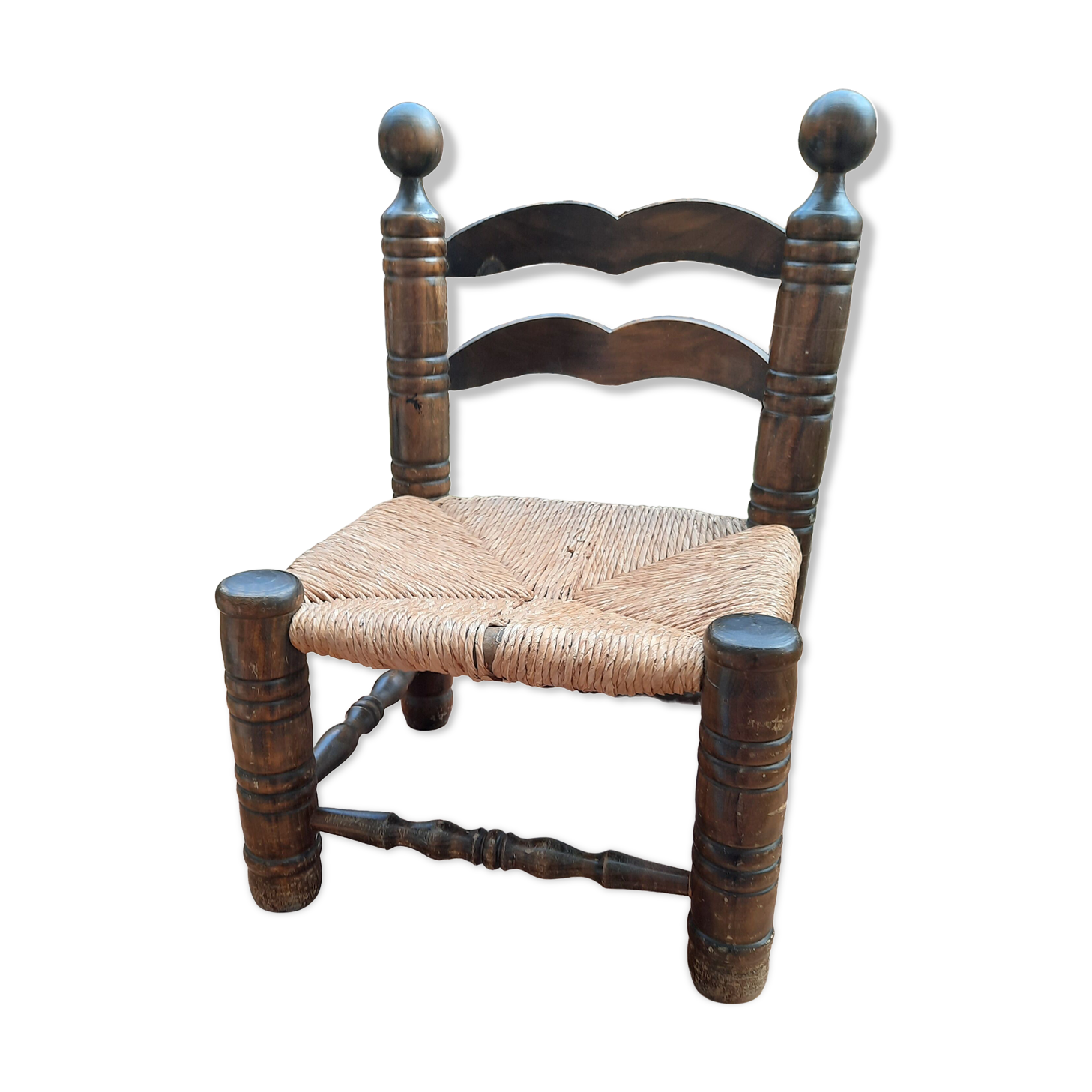 Chaise basse campagnarde
