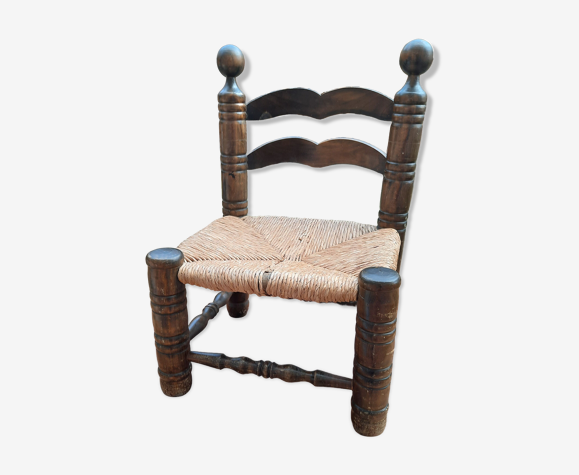 Chaise basse campagnarde