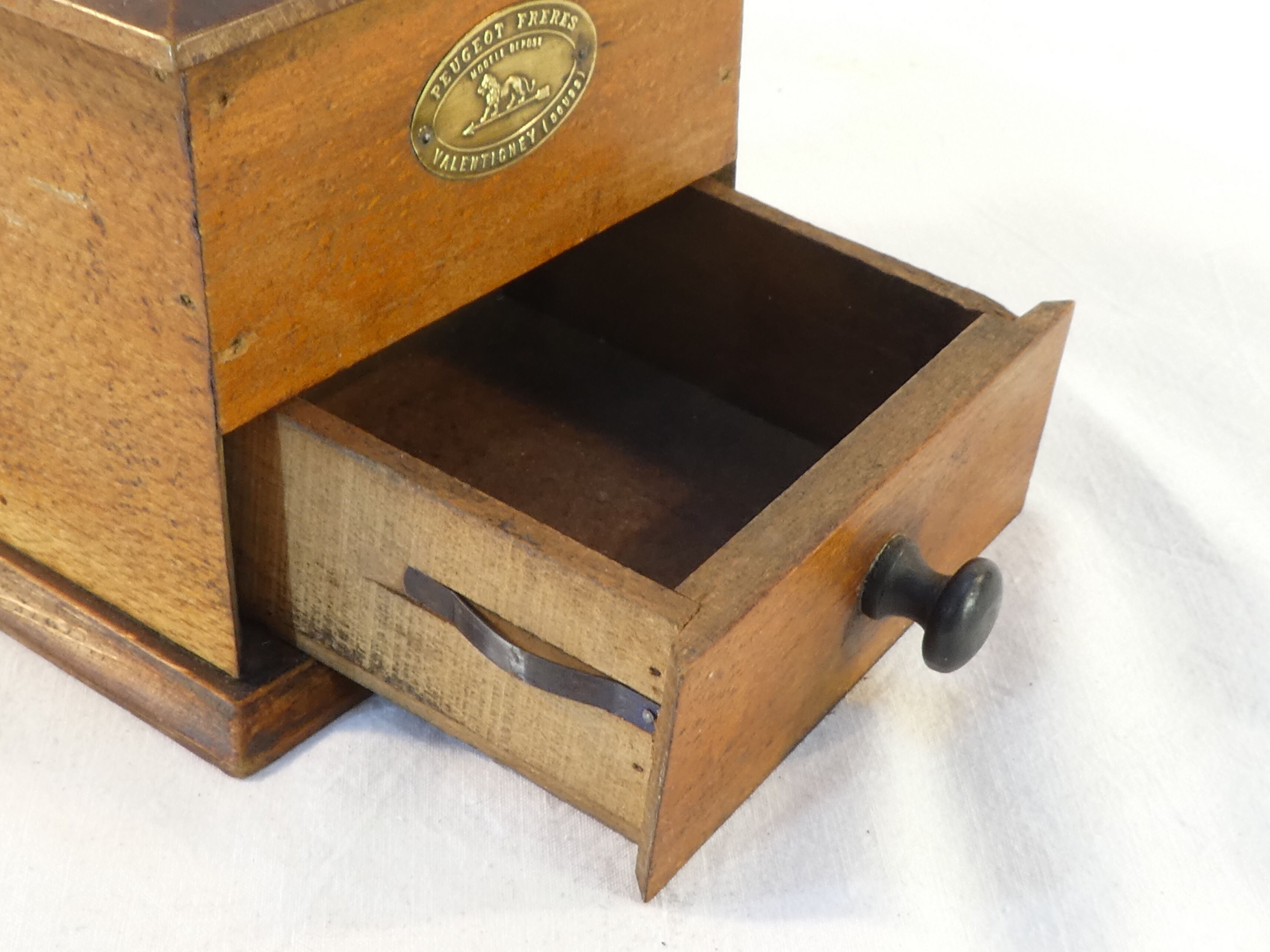 Coffee Mill PEUGEOT FRERES Valentigney DOUBS