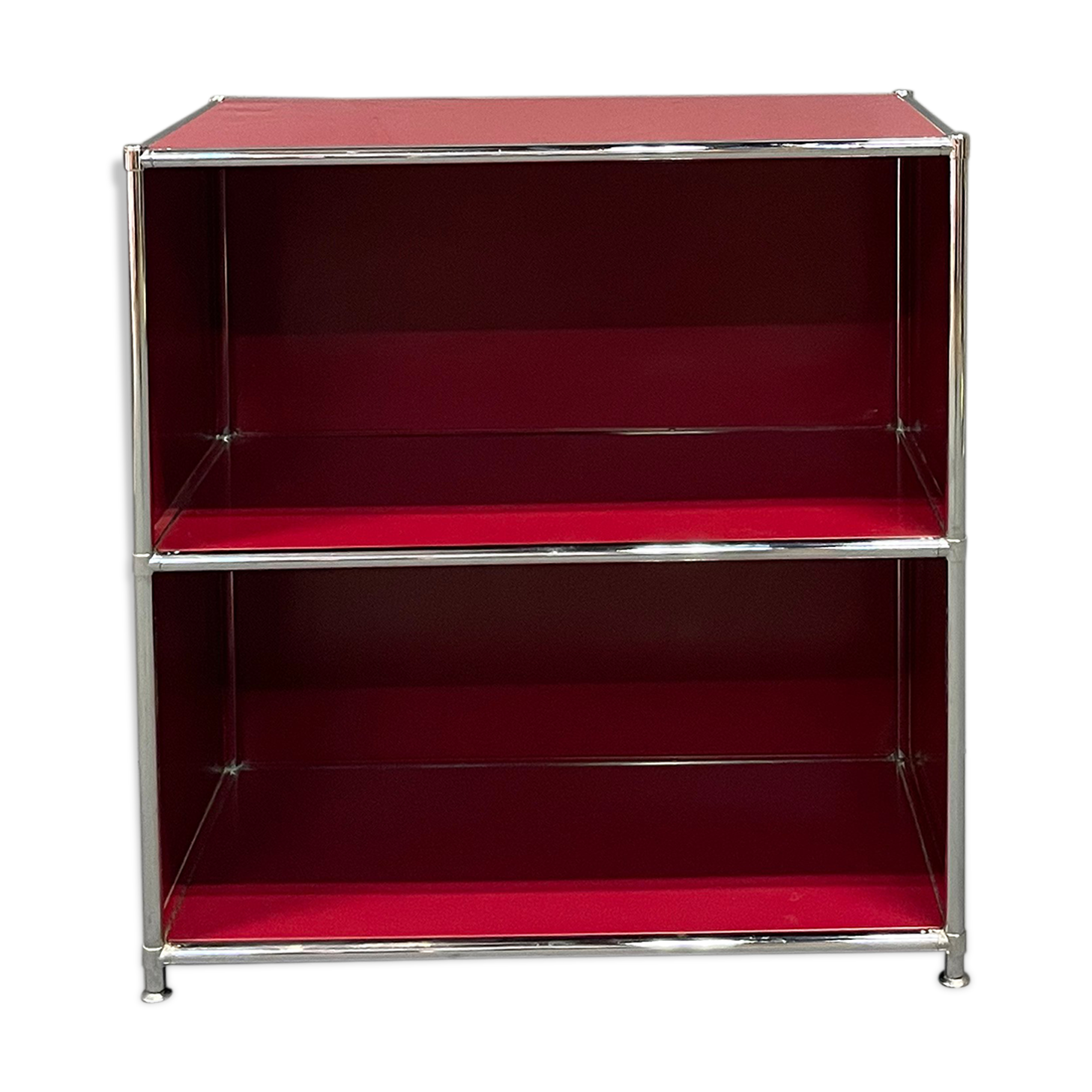 Red USM Haller Library