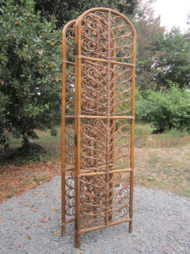 Rattan screen peacock 70s