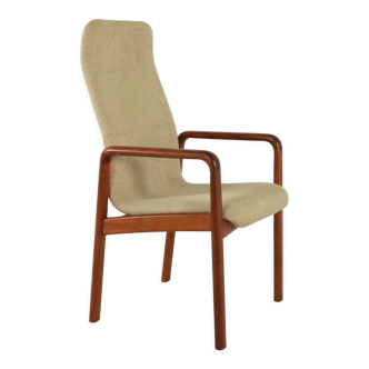 Dyrlund armchair 'Stukbaer'