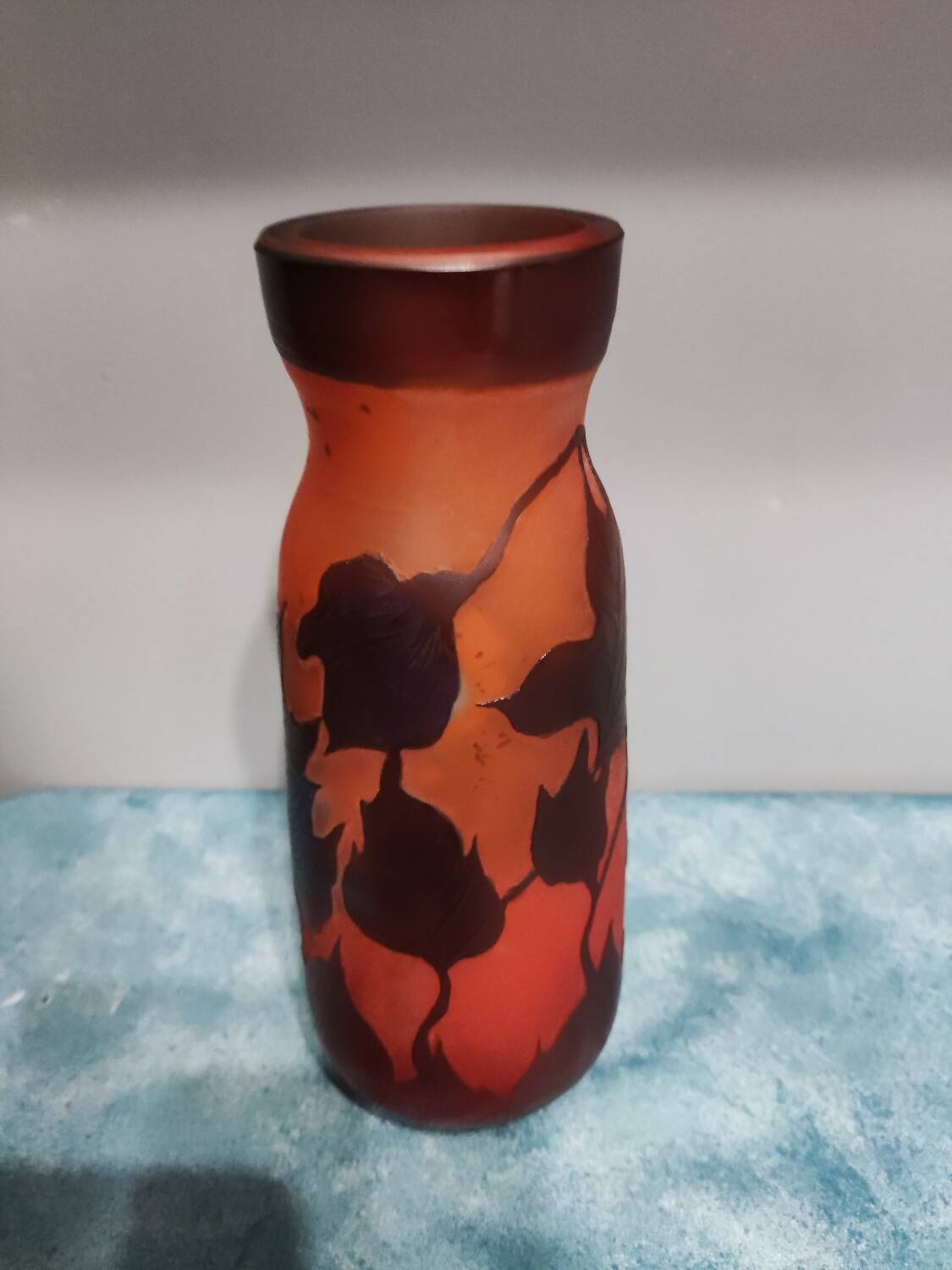 Acid-etched glass paste vase
