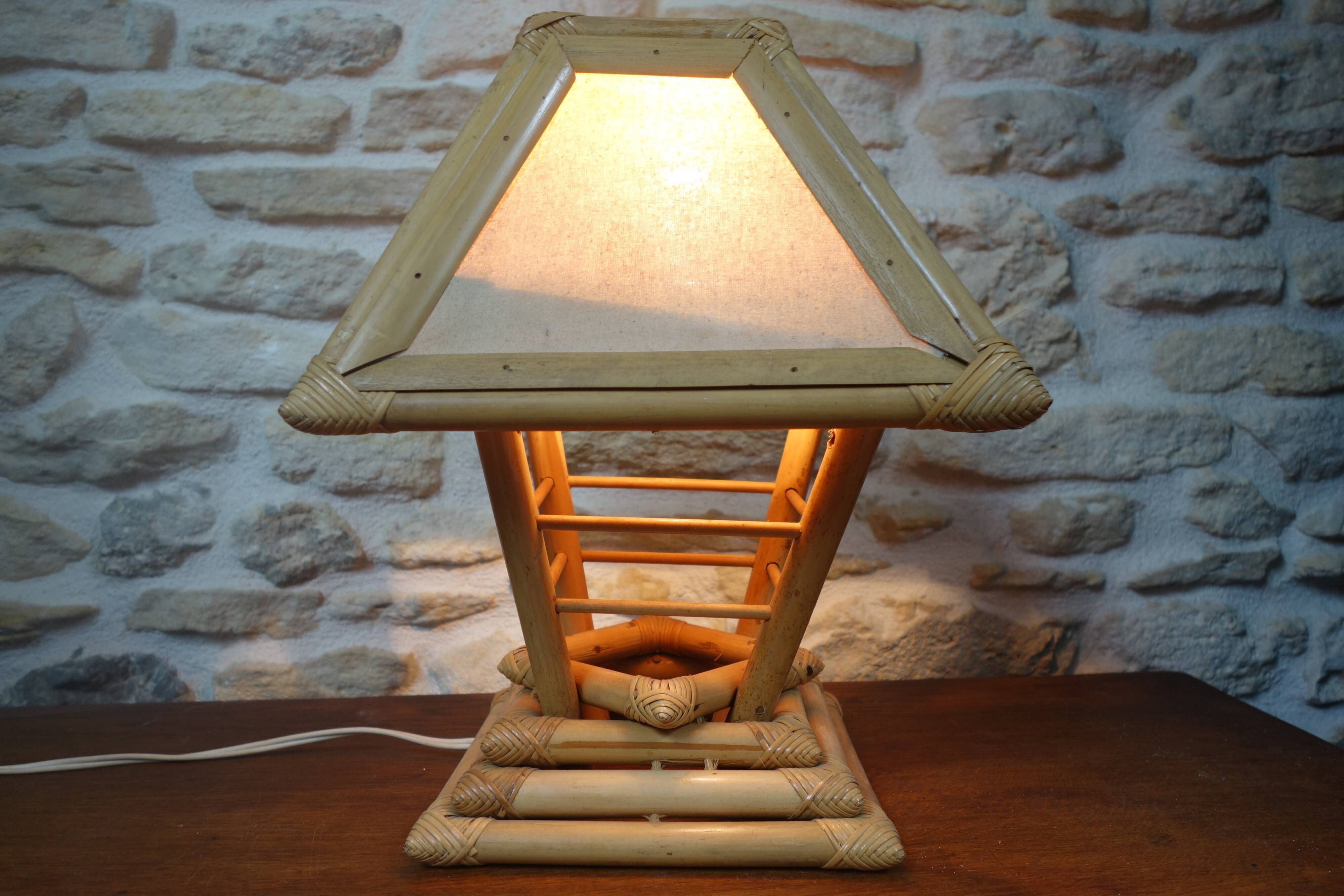 Vintaget cheve lamp or rattan lamp