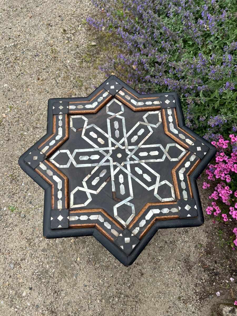 Table d’appoint syrienne