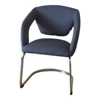 Contemporary design chair