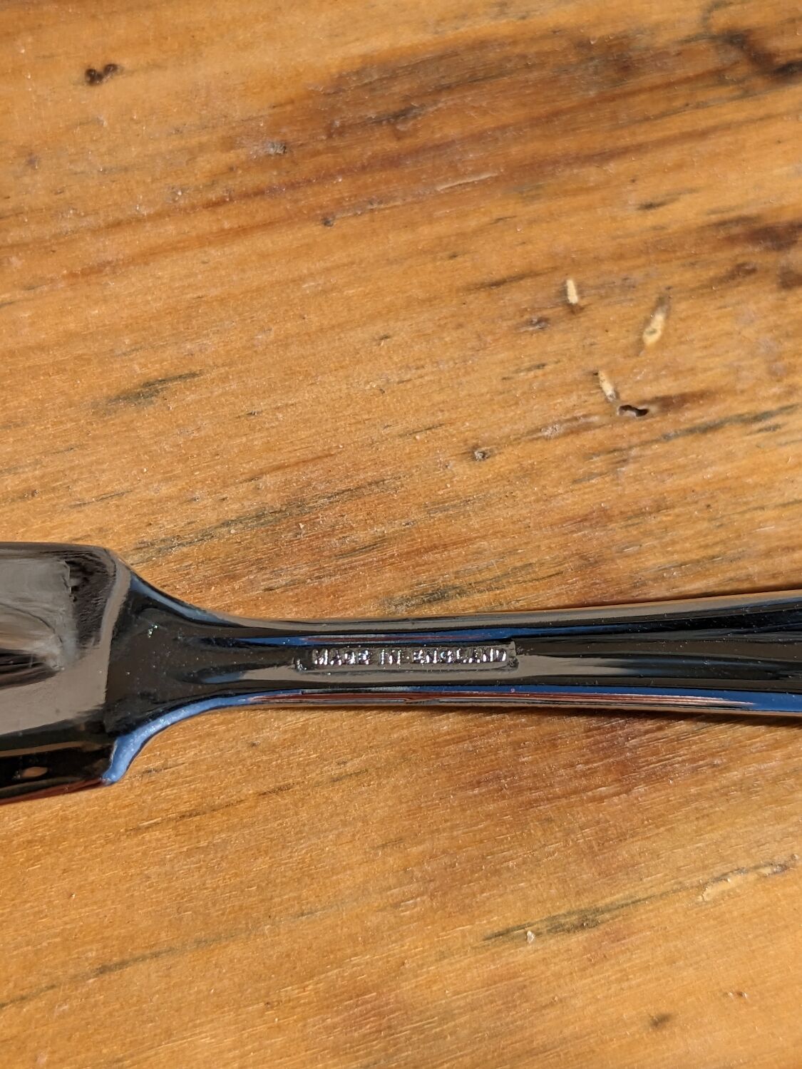 Vintage shell butter dish with your knife