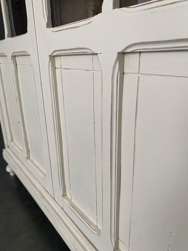 Armoire vitrée parisienne ancienne