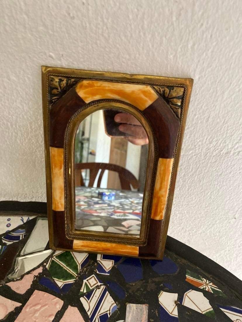 Mirror shaped window, 11x17 cm