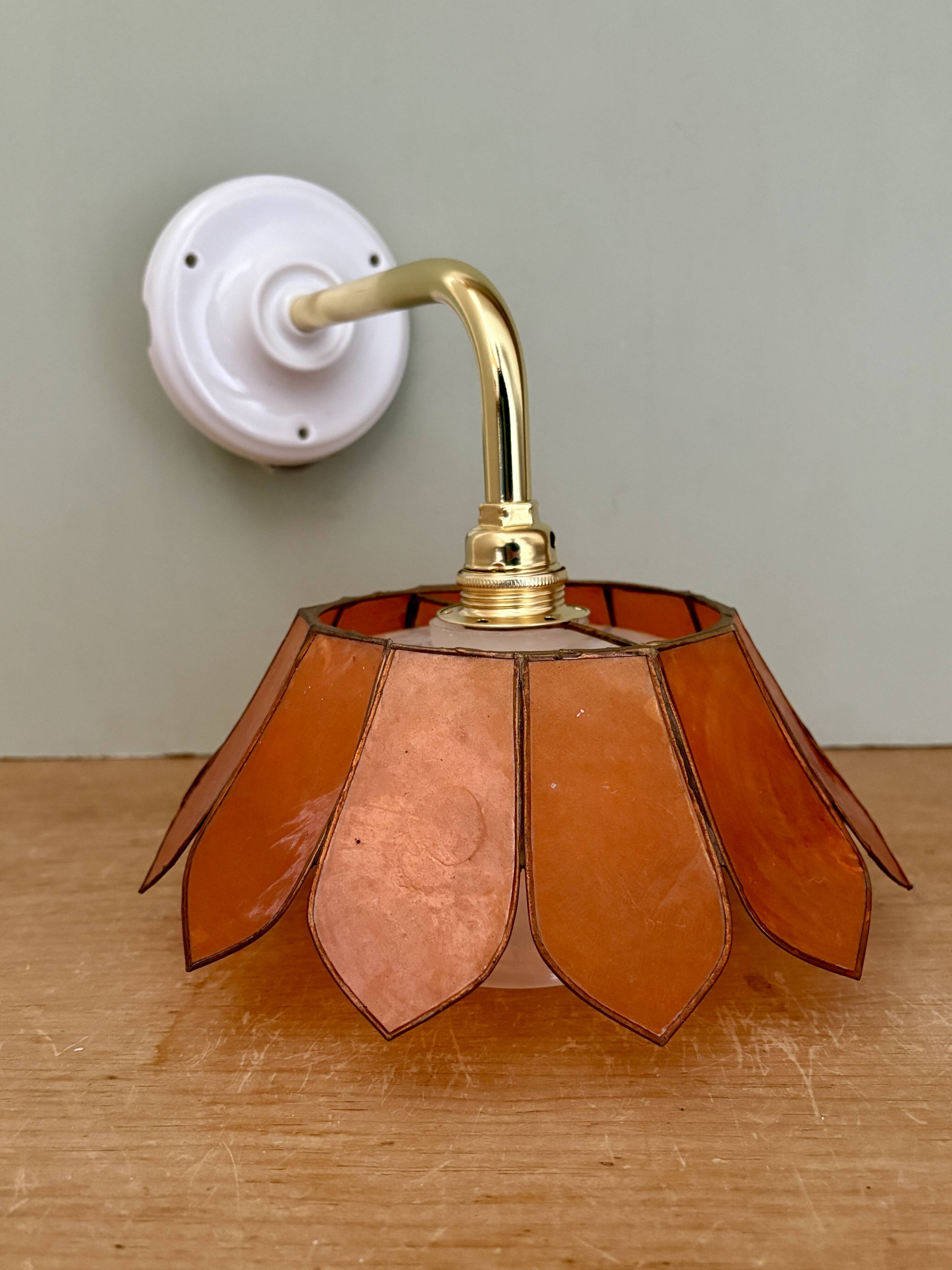 Vintage angled wall lamp with mother-of-pearl lampshade and vintage tulip in white glass