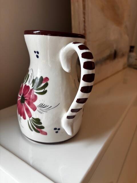 HAND-PAINTED JUG VASE just a tiny chip at the spout level.