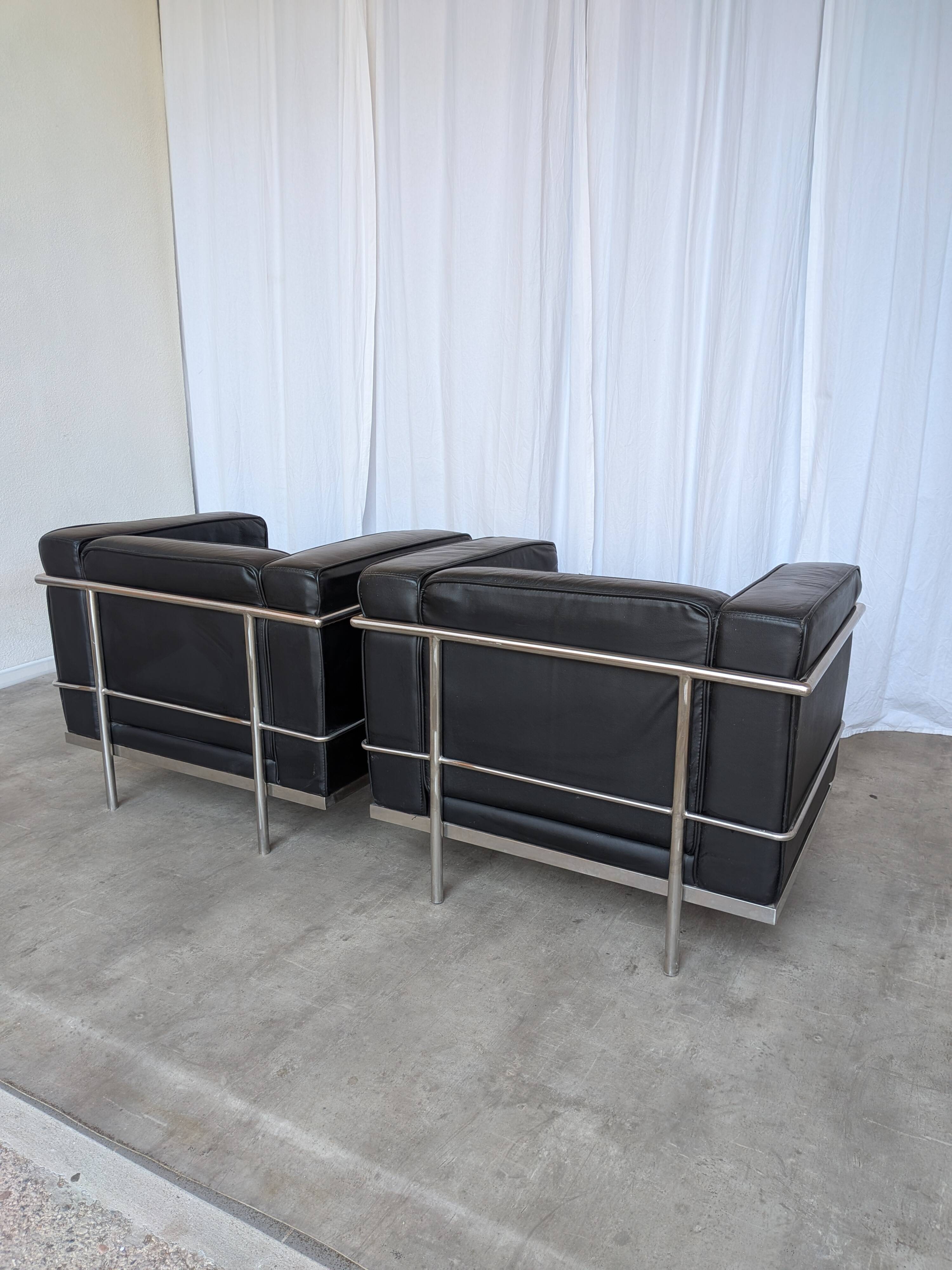 Set of 2 Mid-century Black Leather Lounge Chairs / Italian Design Armchairs