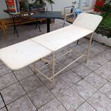 Medical examination table