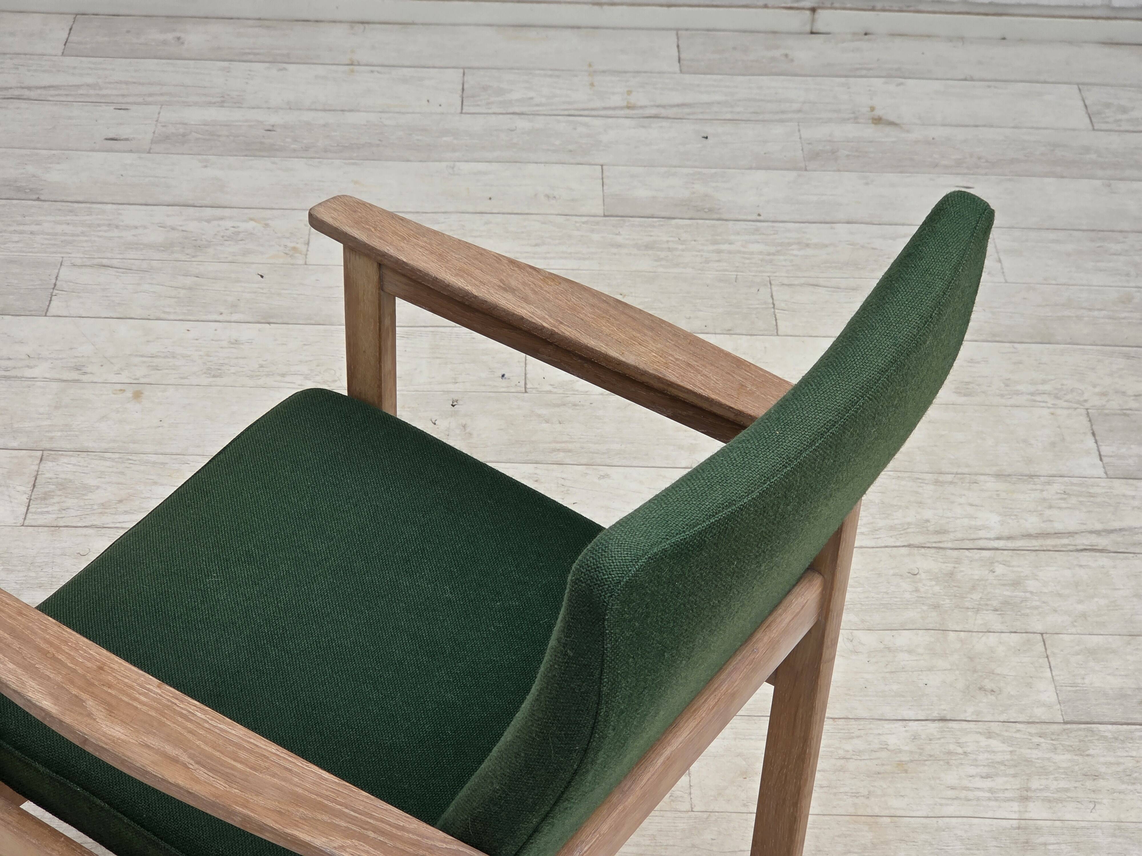 1980s, Danish armchair by Høng Stole, green furniture wool, oak wood.