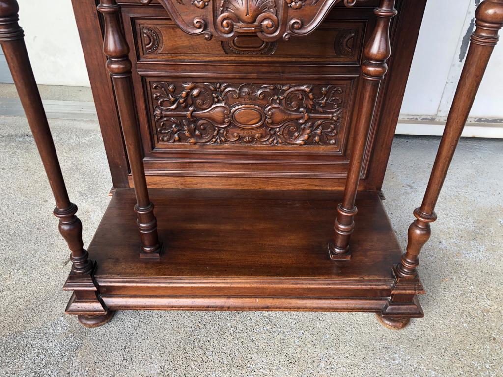 Credence In Walnut Style Renaissance Late Nineteenth Century - Buffet - Dessert