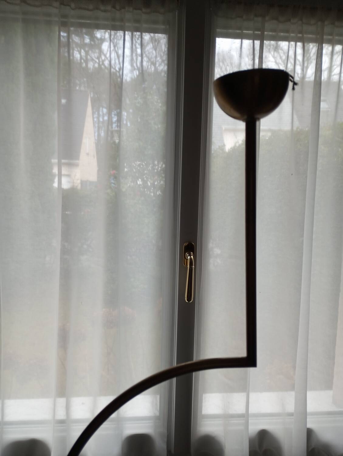Suspension halogène contemporaine