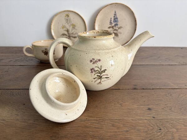 Ensemble en grès vintage – Décor botanique / fleurs sauvages – Années 70