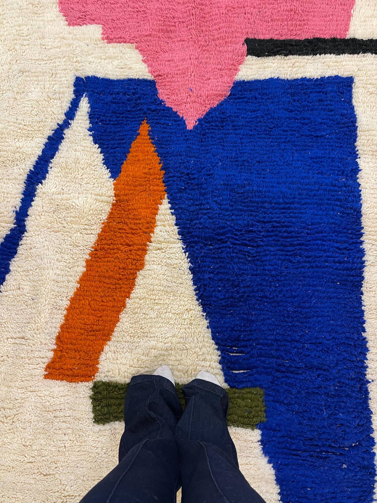 Handmade Berber rug from Morocco – Artisan piece – 164 × 253 cm