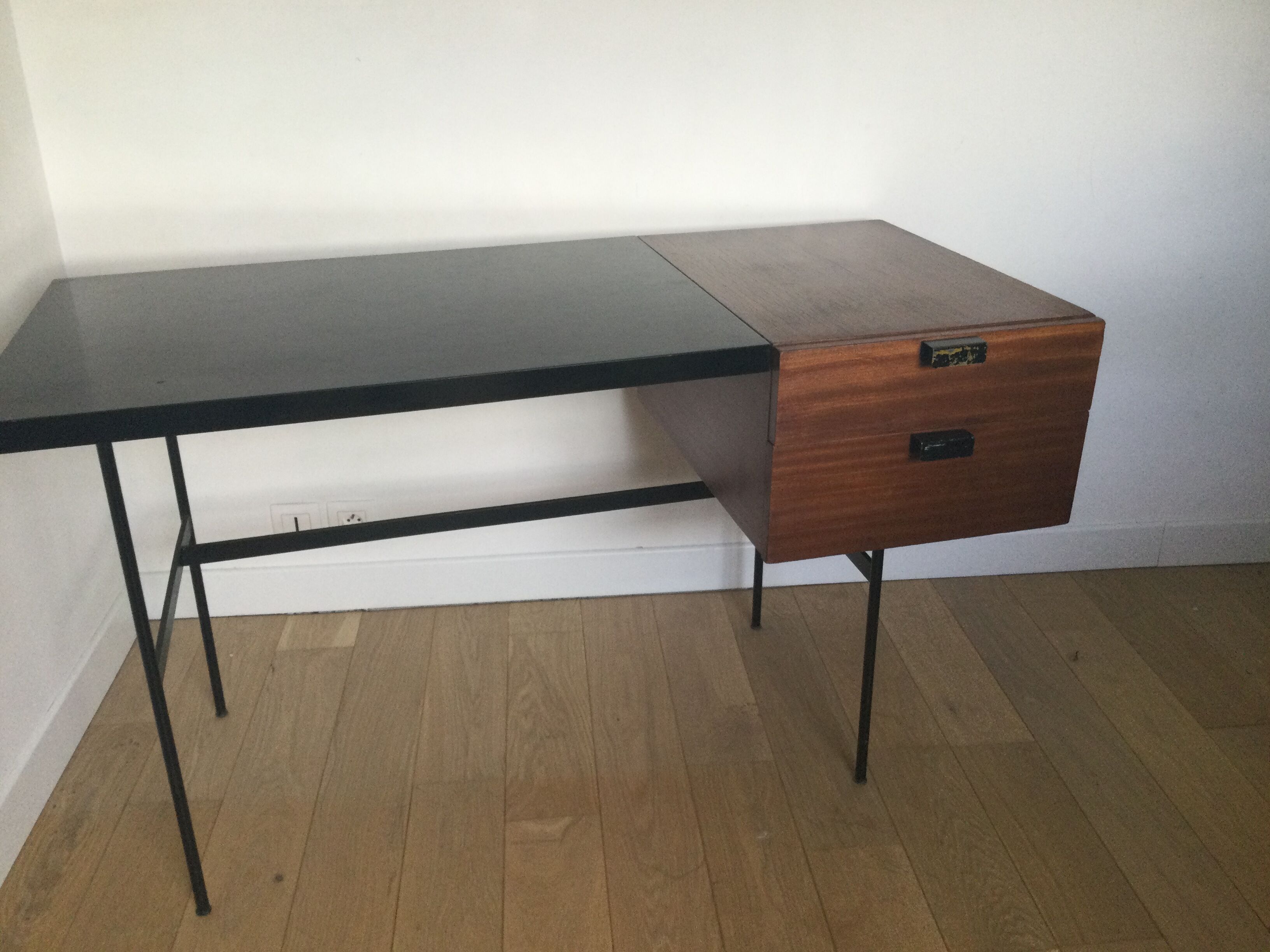 Bureau Pierre Paulin CM141