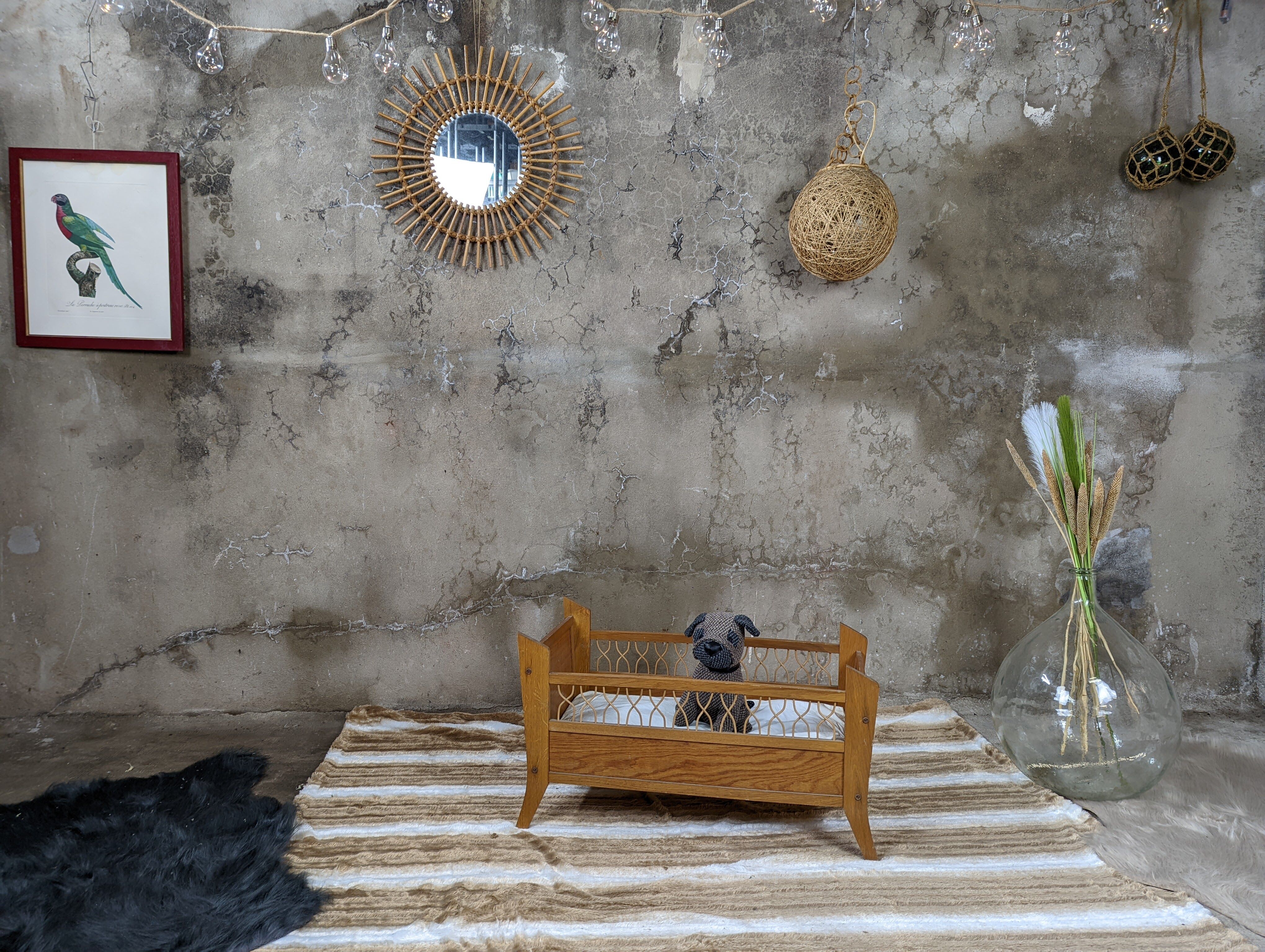 Rattan floor basket for pet