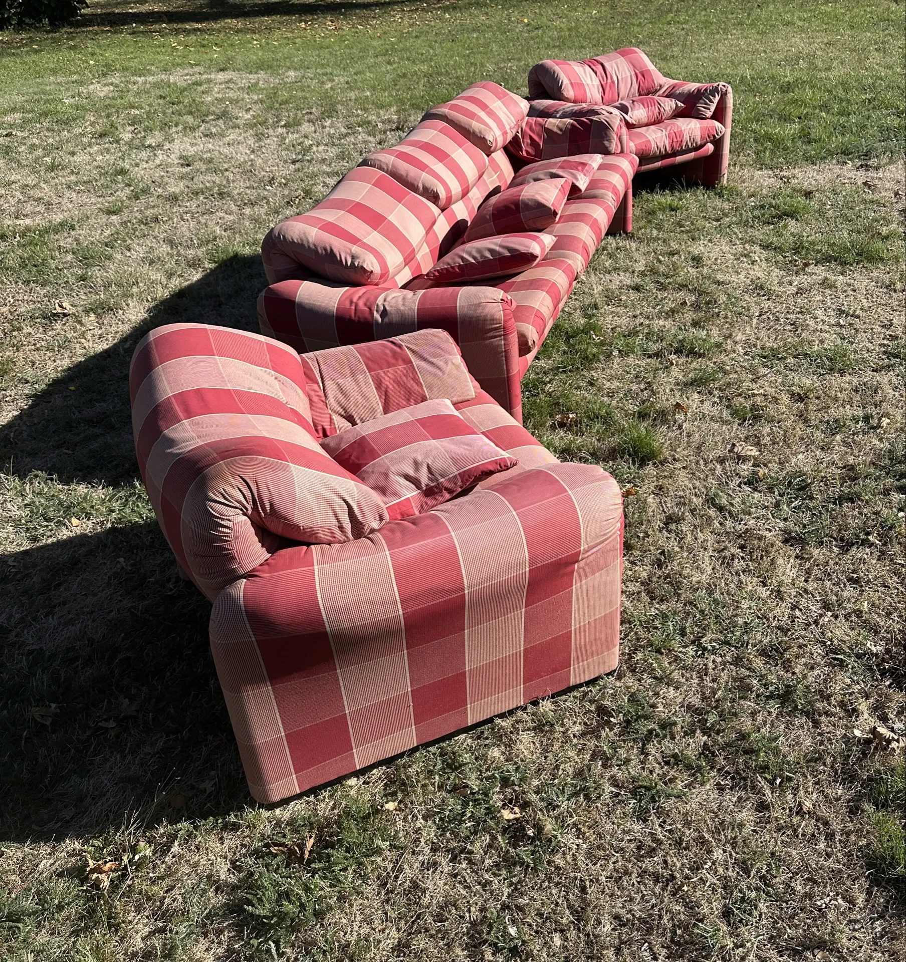 3-seater sofa and 2 armchairs Cassina Maralunga by Vico Magistretti