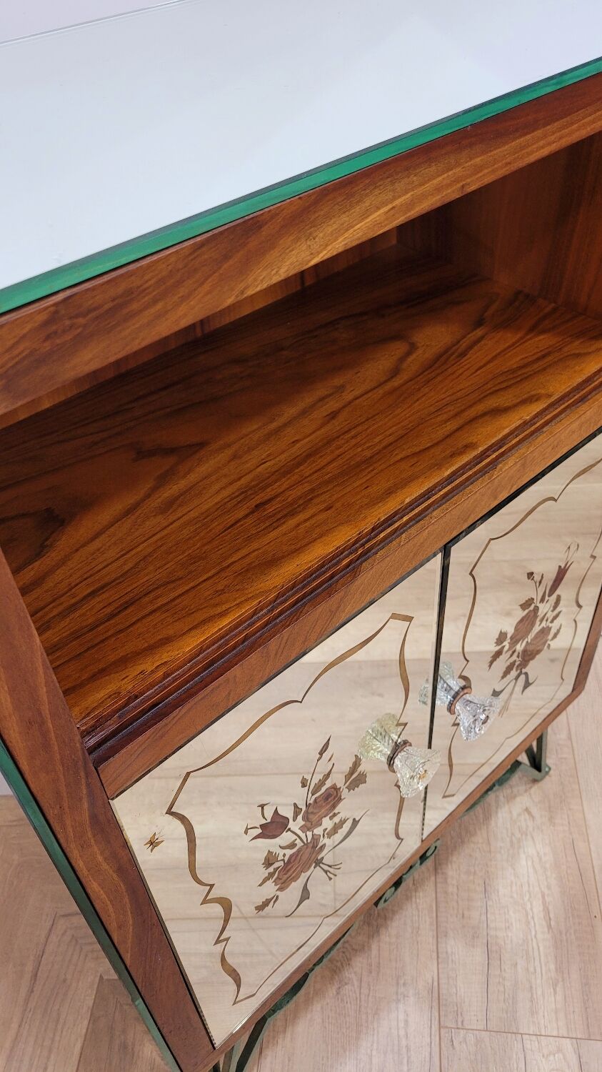 Italian furniture in Art Deco style