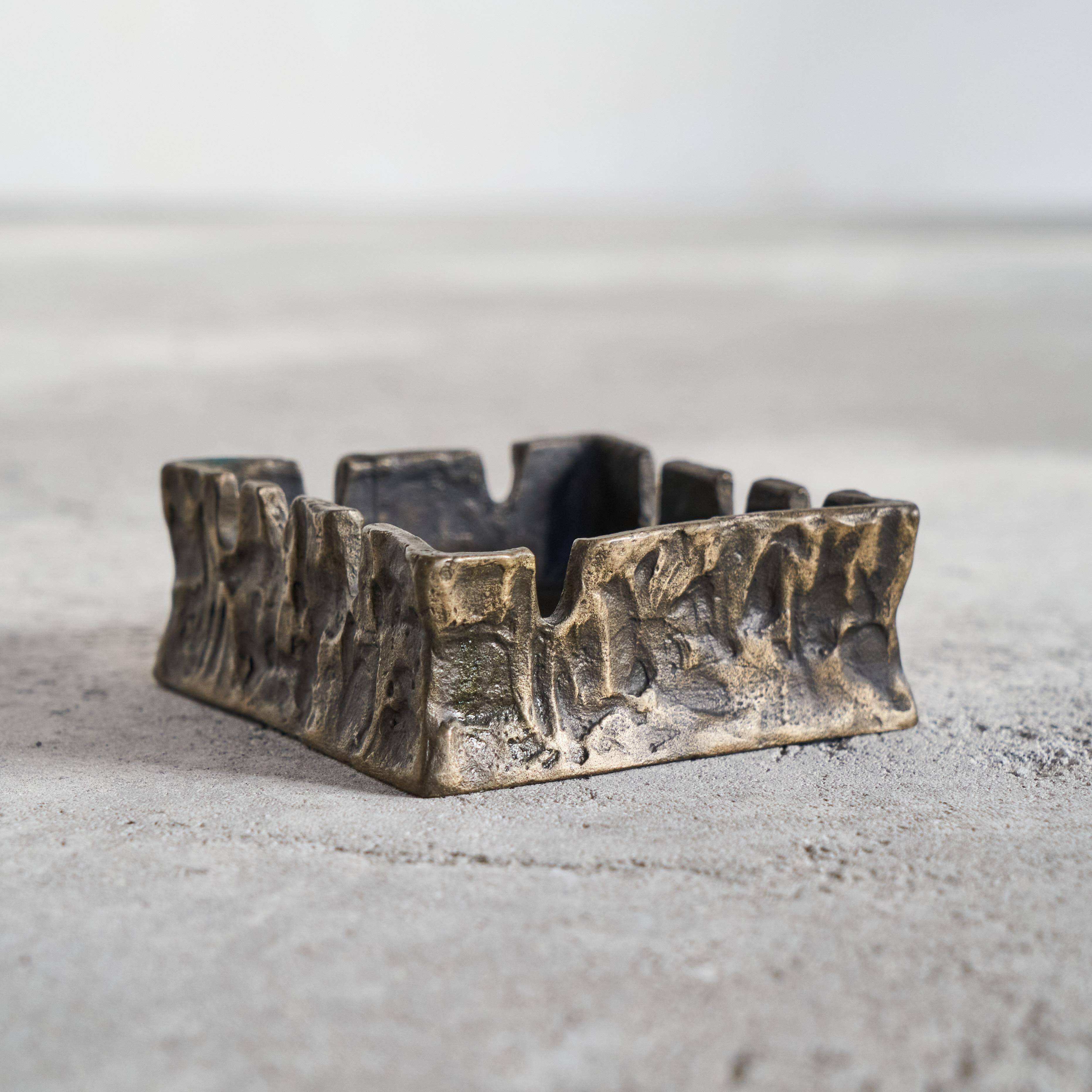 Bronze catchall in Brutalist style from the 1960s.