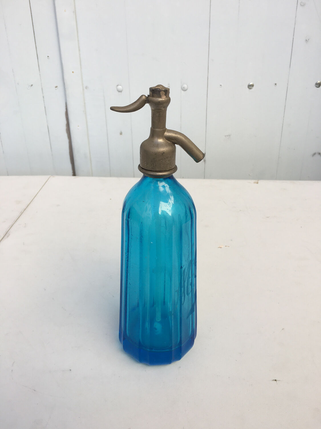 Siphon bleu en verre