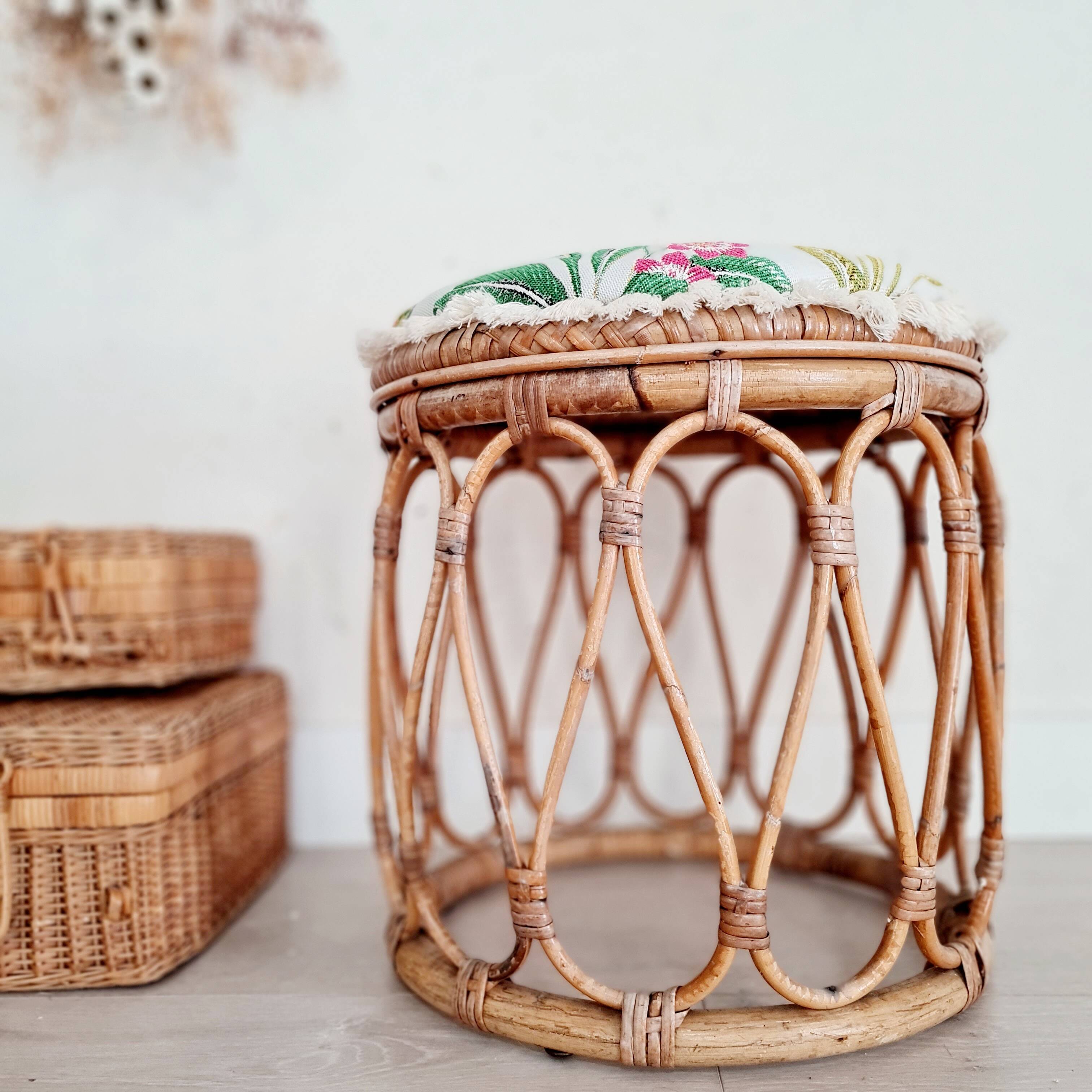 Pouf or end of rattan sofa with tropical seat