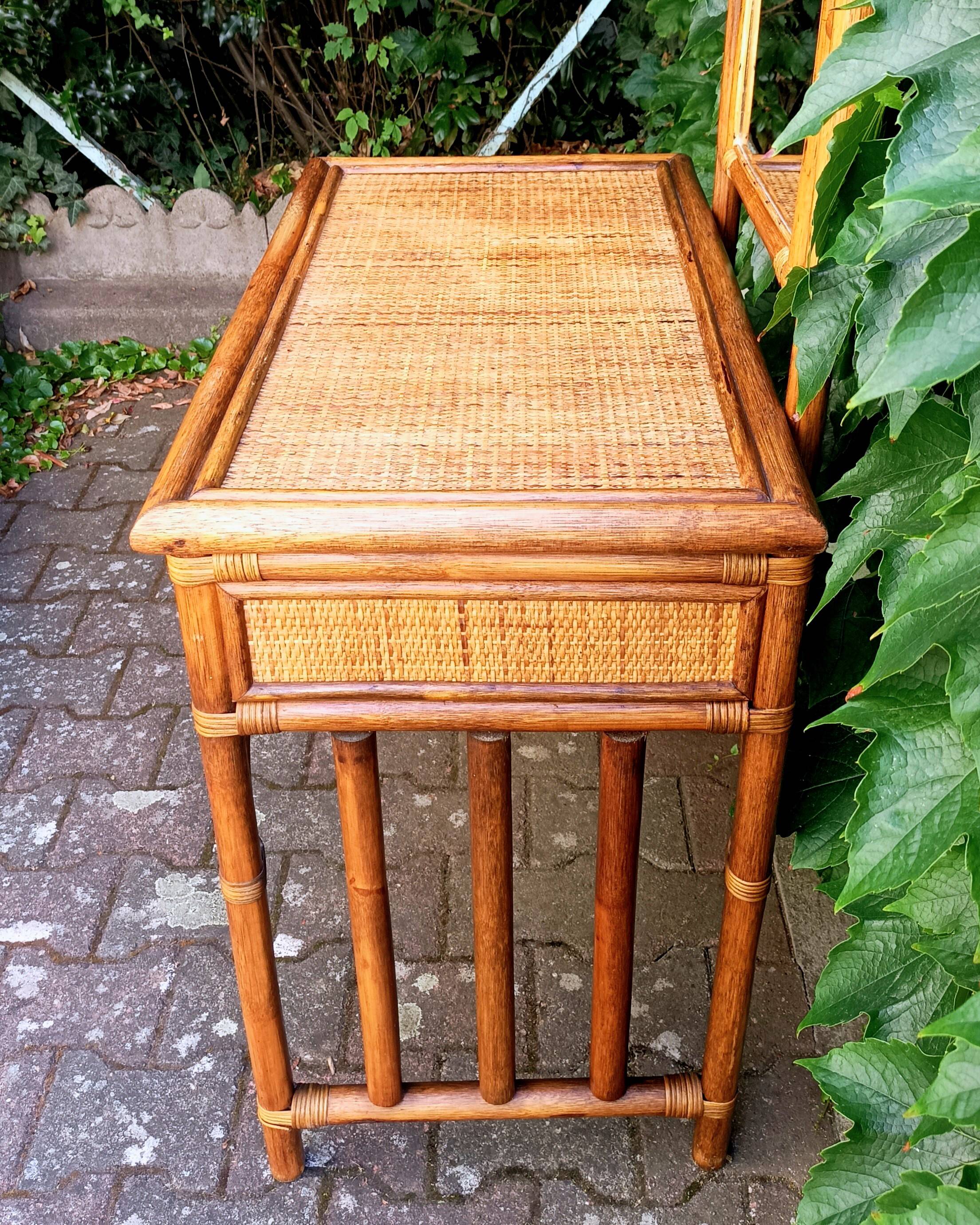 Rattan hairdresser
