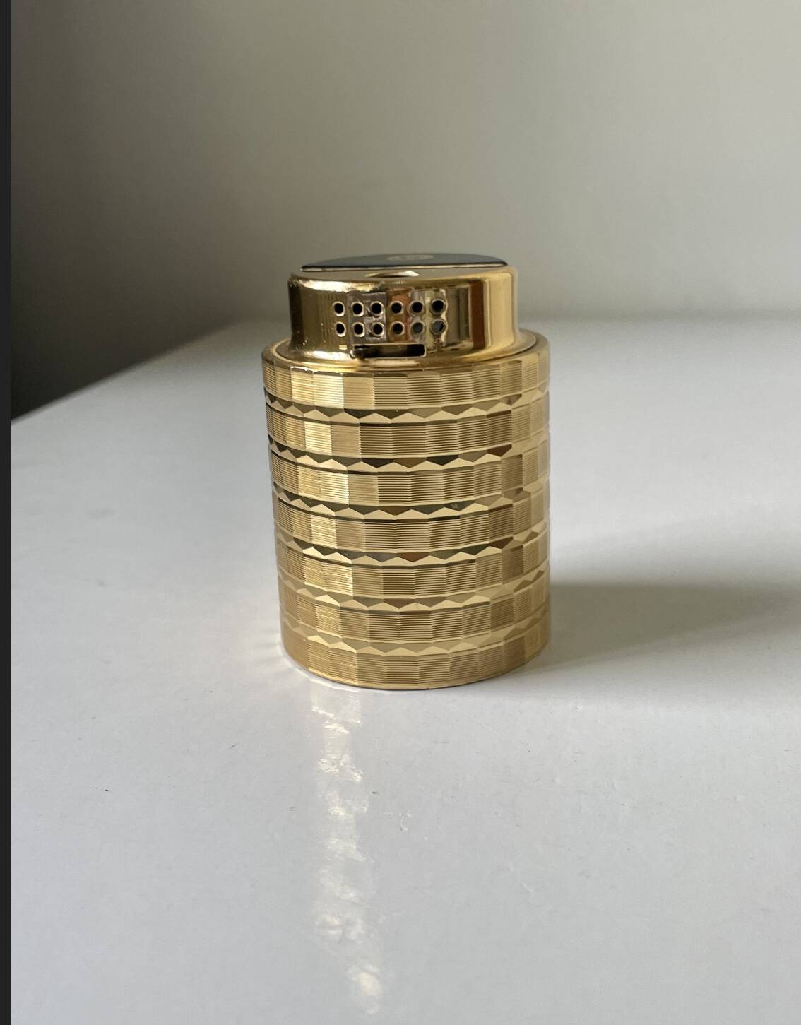 Vintage KOEI  Japan  Gilded Metal Unitron Table lighter