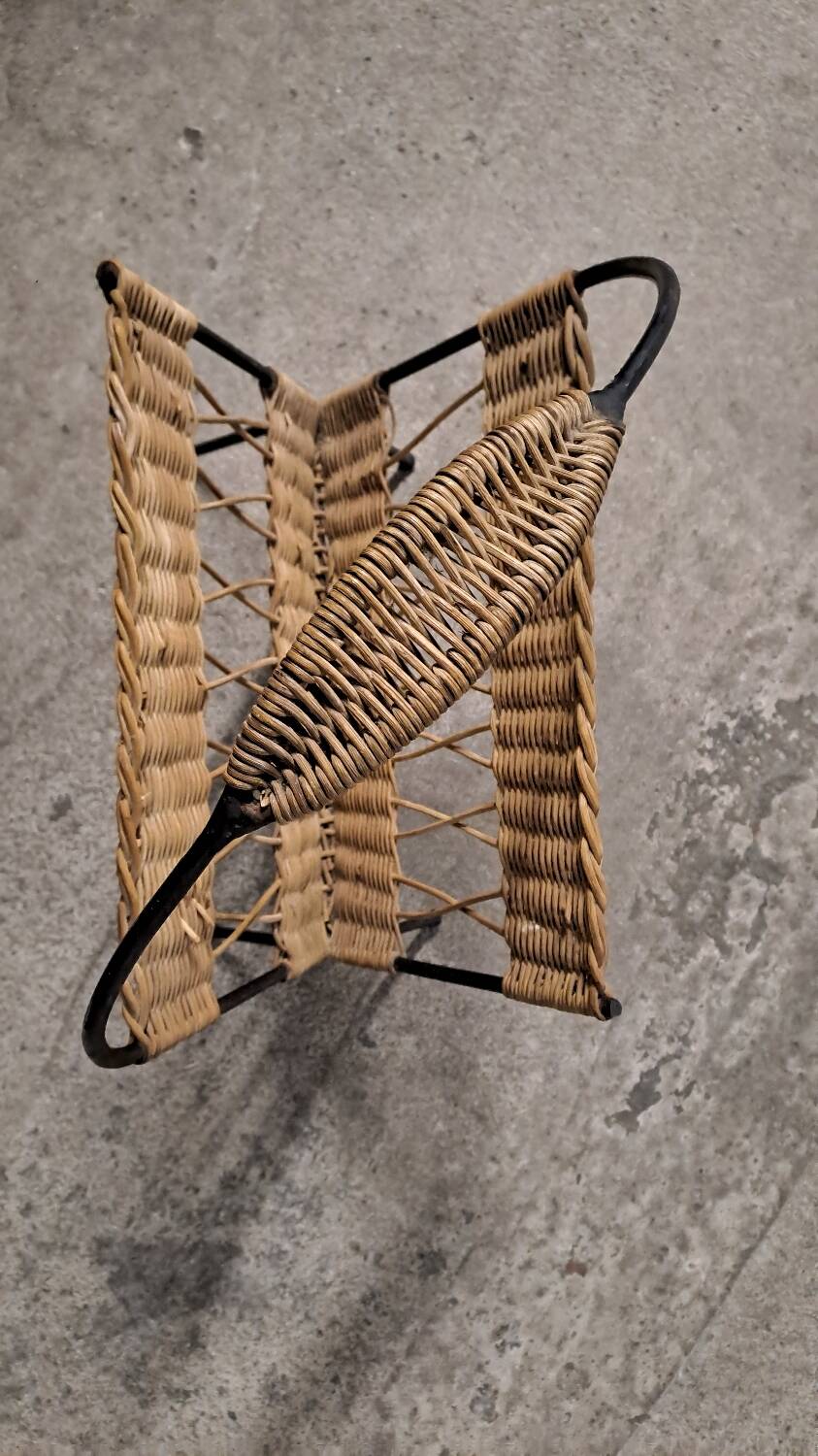 Wicker magazine rack
