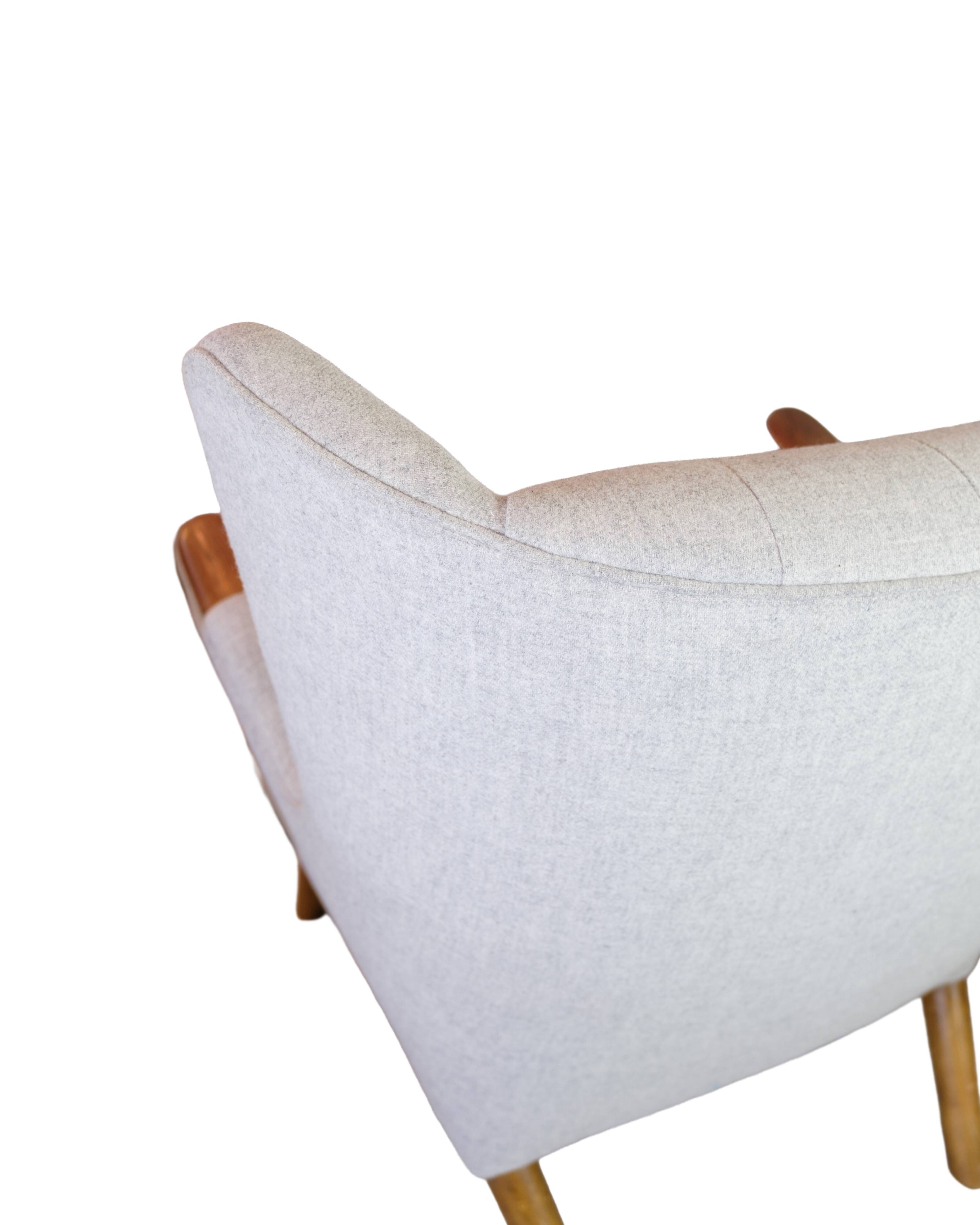 Teddy chair - Model AP 19 - Light grey Hallingdal fabric - Teak nails - Hans J. Wegner - P.P Møbler