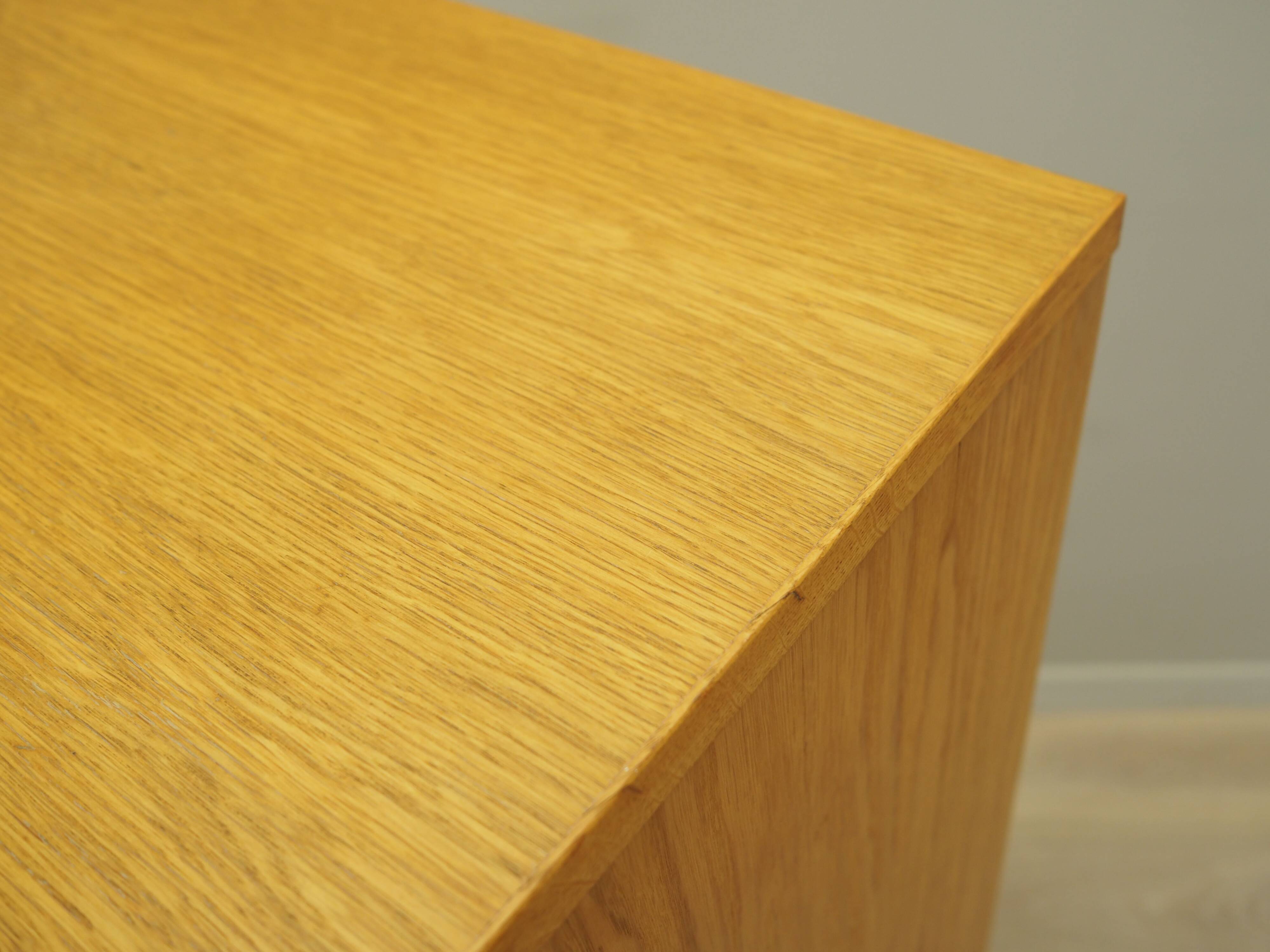 Ash dresser, Danish design, 1960s, production: Denmark