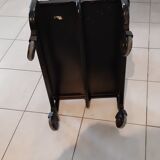 Vintage rolling and folding service