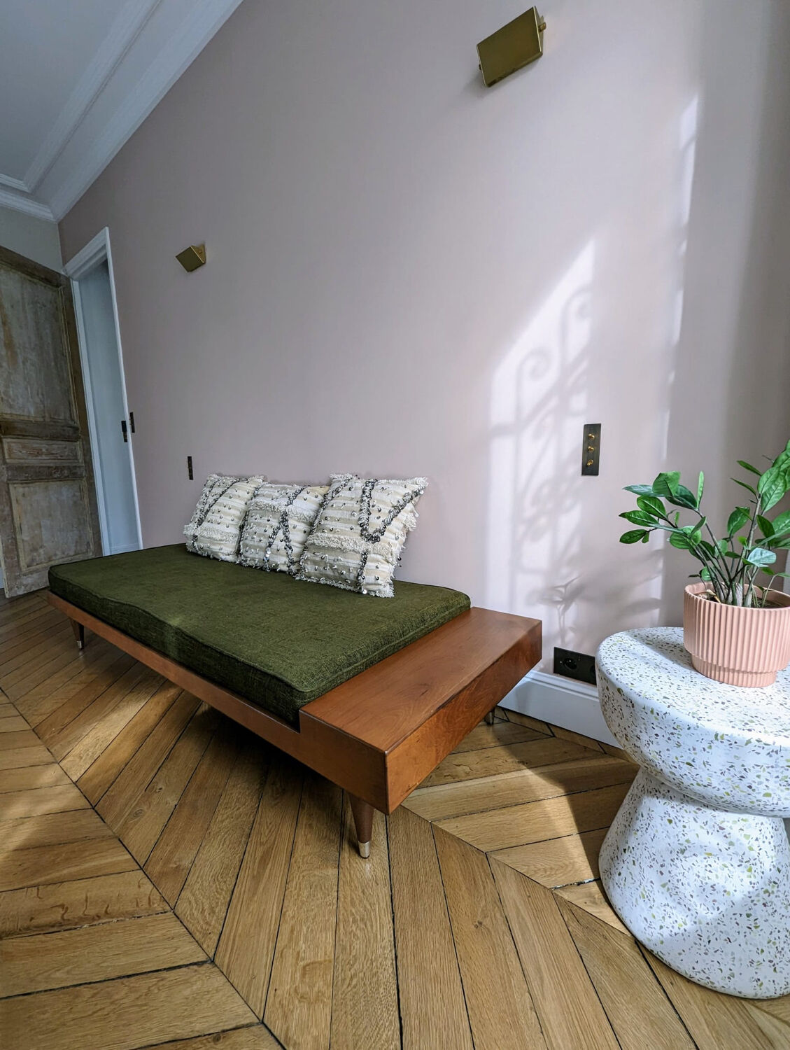 Daybed bottle green bench Kann Design