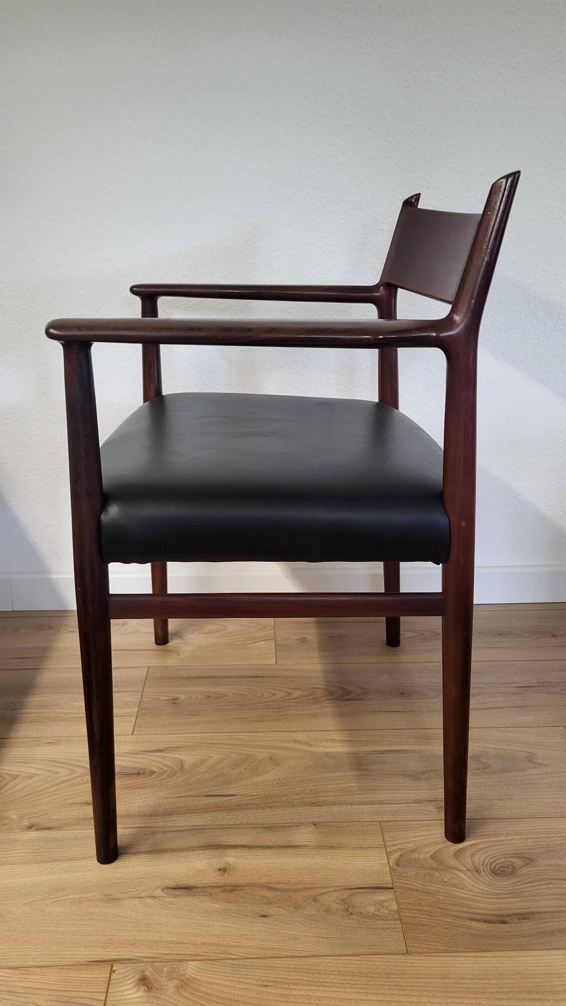 Set table, 5 chairs and 1 armchair - Denmark / Arne Vodder