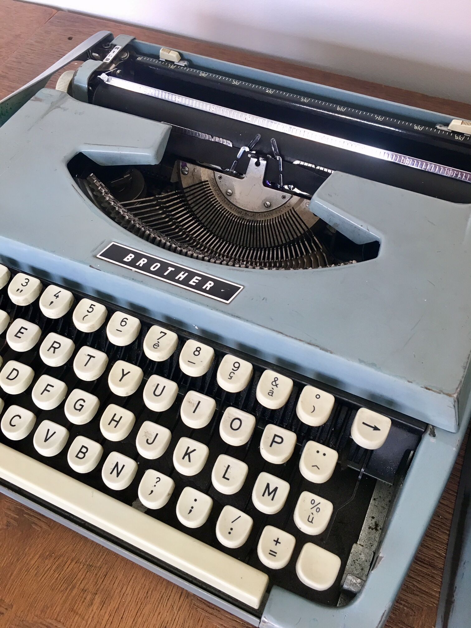 Machine à écrire portable brother 1960 bleu clair
