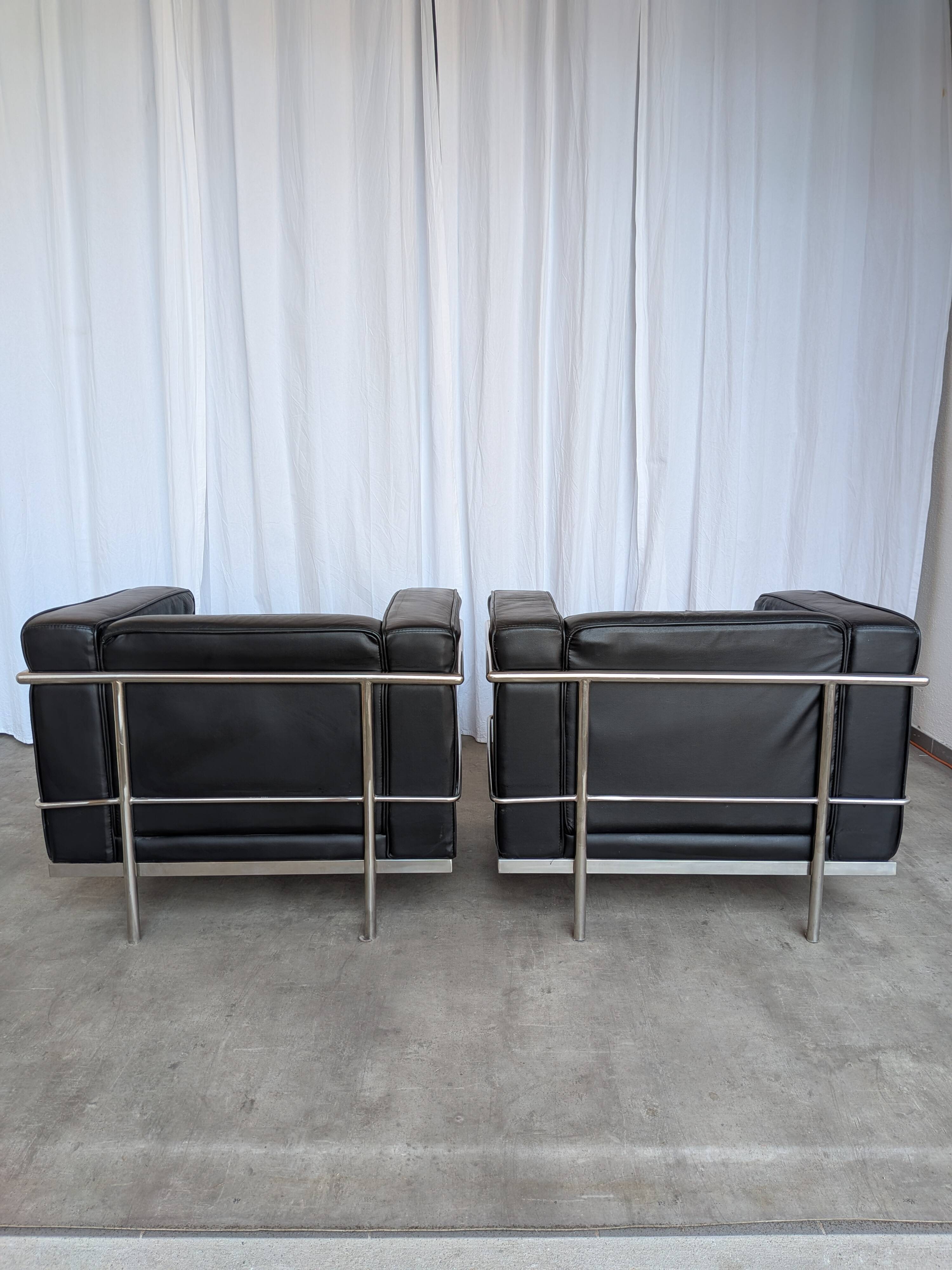 Set of 2 Mid-century Black Leather Lounge Chairs / Italian Design Armchairs